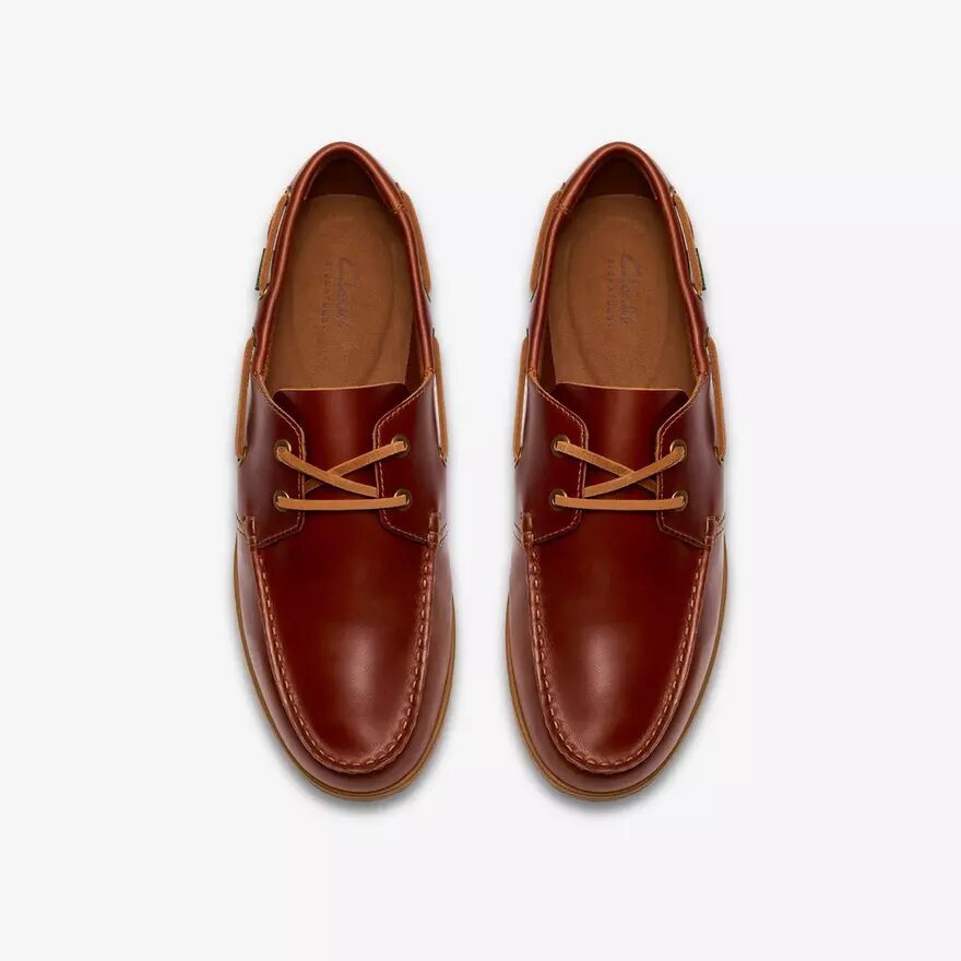 Zapatos náuticos de cordones Charmouth para hombre en piel color tostado Zapatos náuticos de cordones Charmouth para hombre en piel color tostado