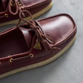 Zapatos náuticos Godney para mujer. Zapatos náuticos británicos de piel color tostado