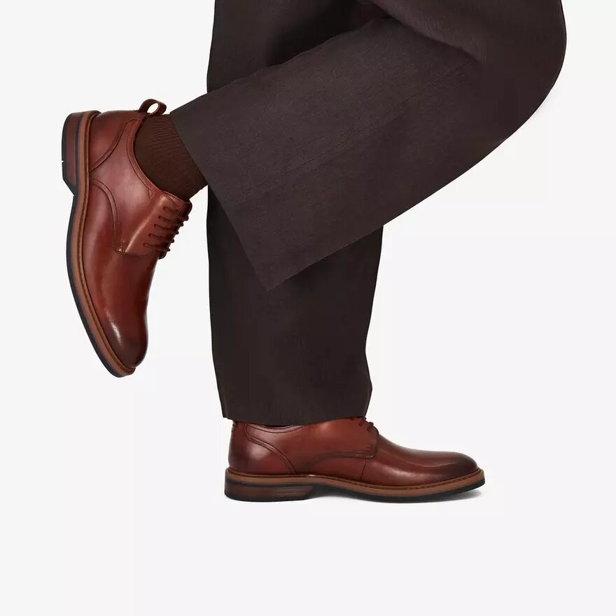 Zapatos Oxford de cordones Aldwin para hombre, en piel color tostado Zapatos Oxford de cordones Aldwin para hombre, en piel color tostado