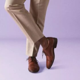 Zapatos Oxford Eldredge Cap de cuero marrón oscuro para hombre | Clark’s