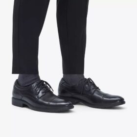 Zapatos Oxford Eldredge Cap de cuero negro para hombre | clarks