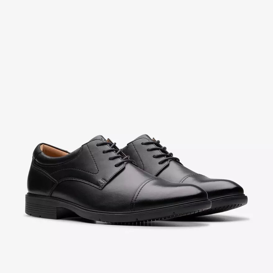 Zapatos Oxford Eldredge Cap de cuero negro para hombre | clarks Zapatos Oxford Eldredge Cap de cuero negro para hombre | clarks