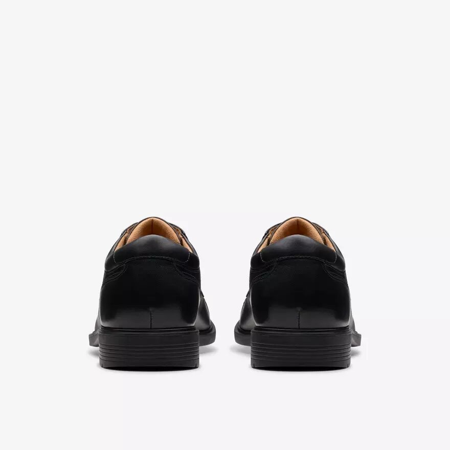 Zapatos Oxford Eldredge Cap de cuero negro para hombre | clarks Zapatos Oxford Eldredge Cap de cuero negro para hombre | clarks