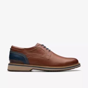 Zapatos Oxford Monahan de cuero liso color tostado para hombre | Clark’s
