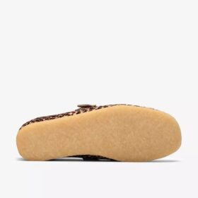 Zapatos Wallabee T-Bar con estampado de leopardo para mujer
