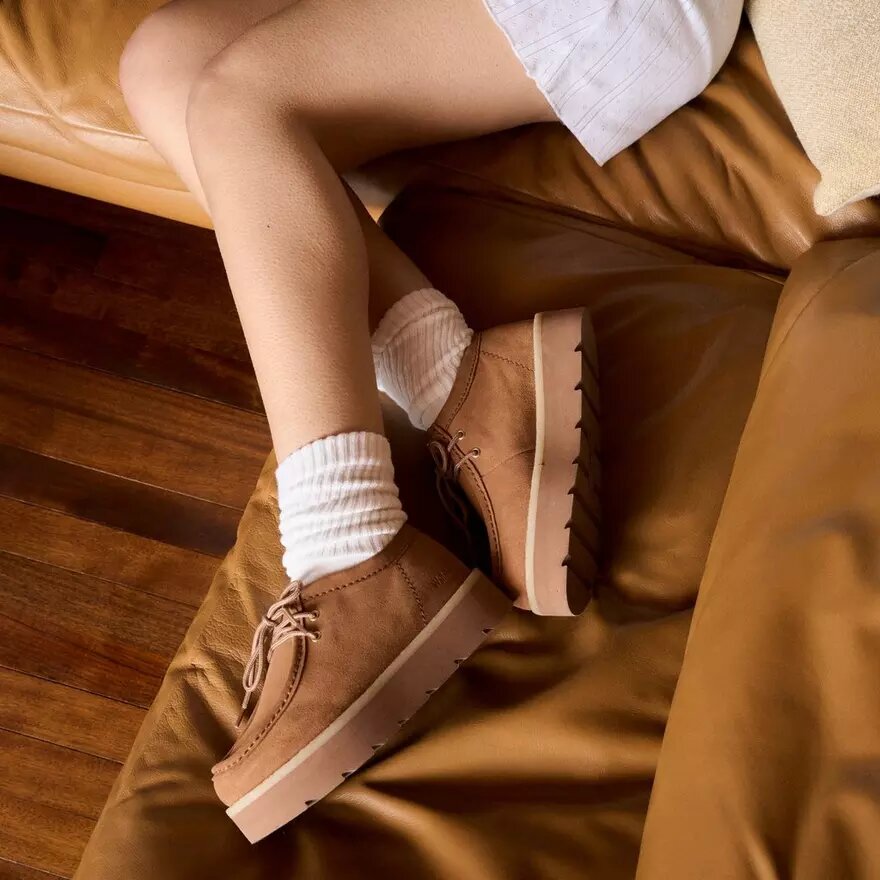 Zapatos Wallabees Meare Walla Mid de ante color tostado para mujer Zapatos Wallabees Meare Walla Mid de ante color tostado para mujer